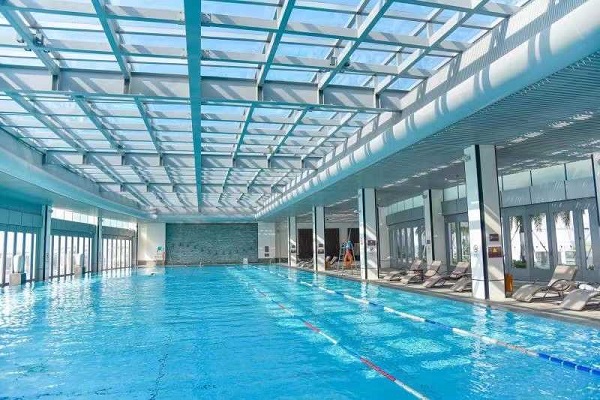  破解游泳池水質(zhì)檢測(cè)管理痛點(diǎn)：華錦‘4S泳池水質(zhì)安全體系’如何實(shí)現(xiàn)合規(guī)與體驗(yàn)雙提升？